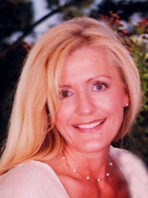 Agent Holly Stevenson