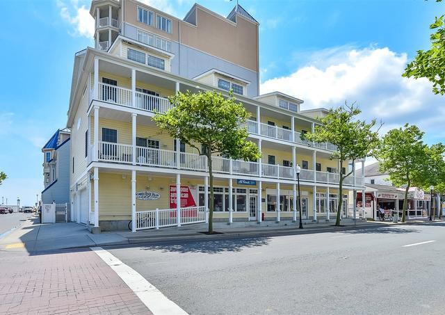 Resort Boards Edge Villas